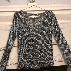 Lightweight sweater top